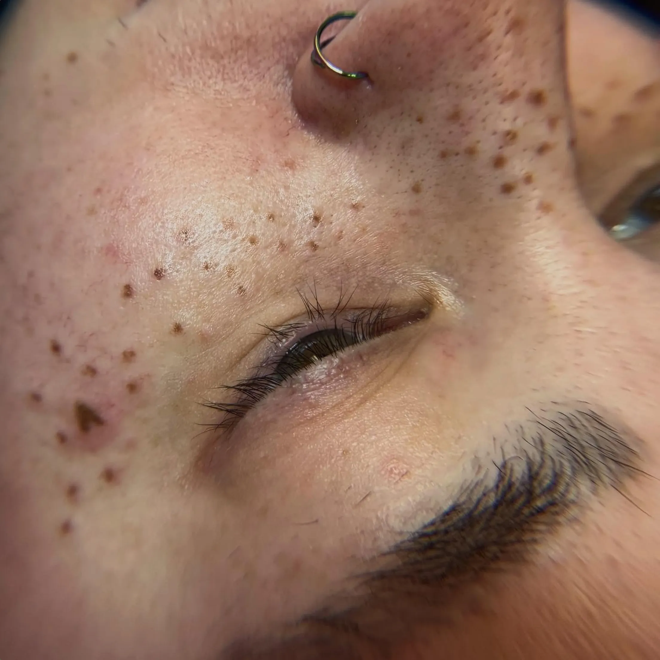 eyeliner tattooing