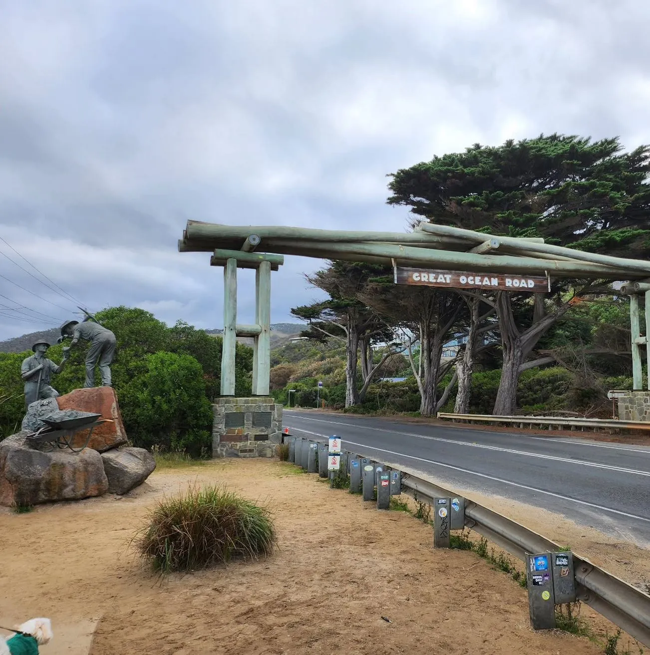 Memorial Arch
